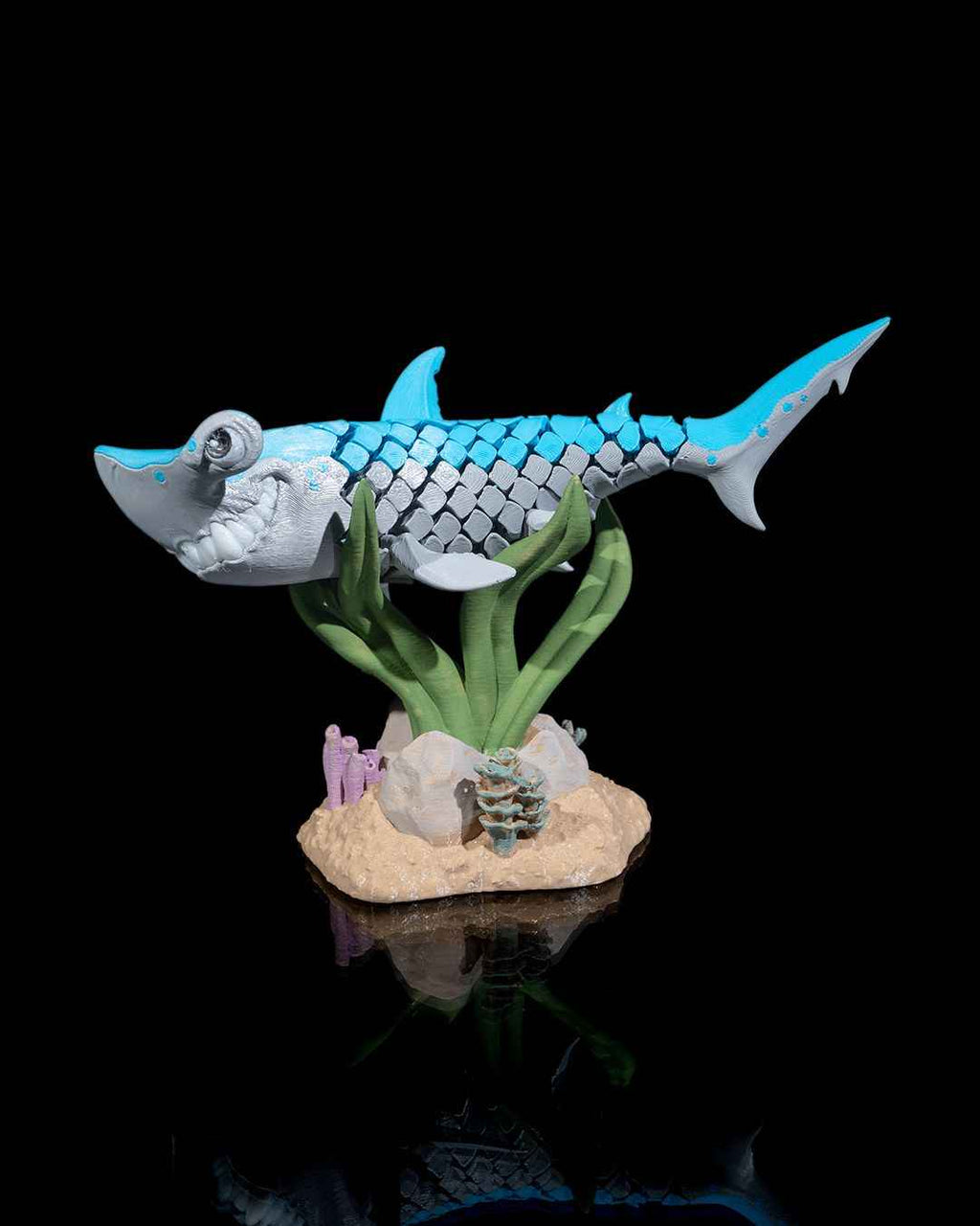 Flexi Hanz, The Hammerhead shark fish articulated fidget Toy with Stand - Myth & Motion by The Braysdown Workshop