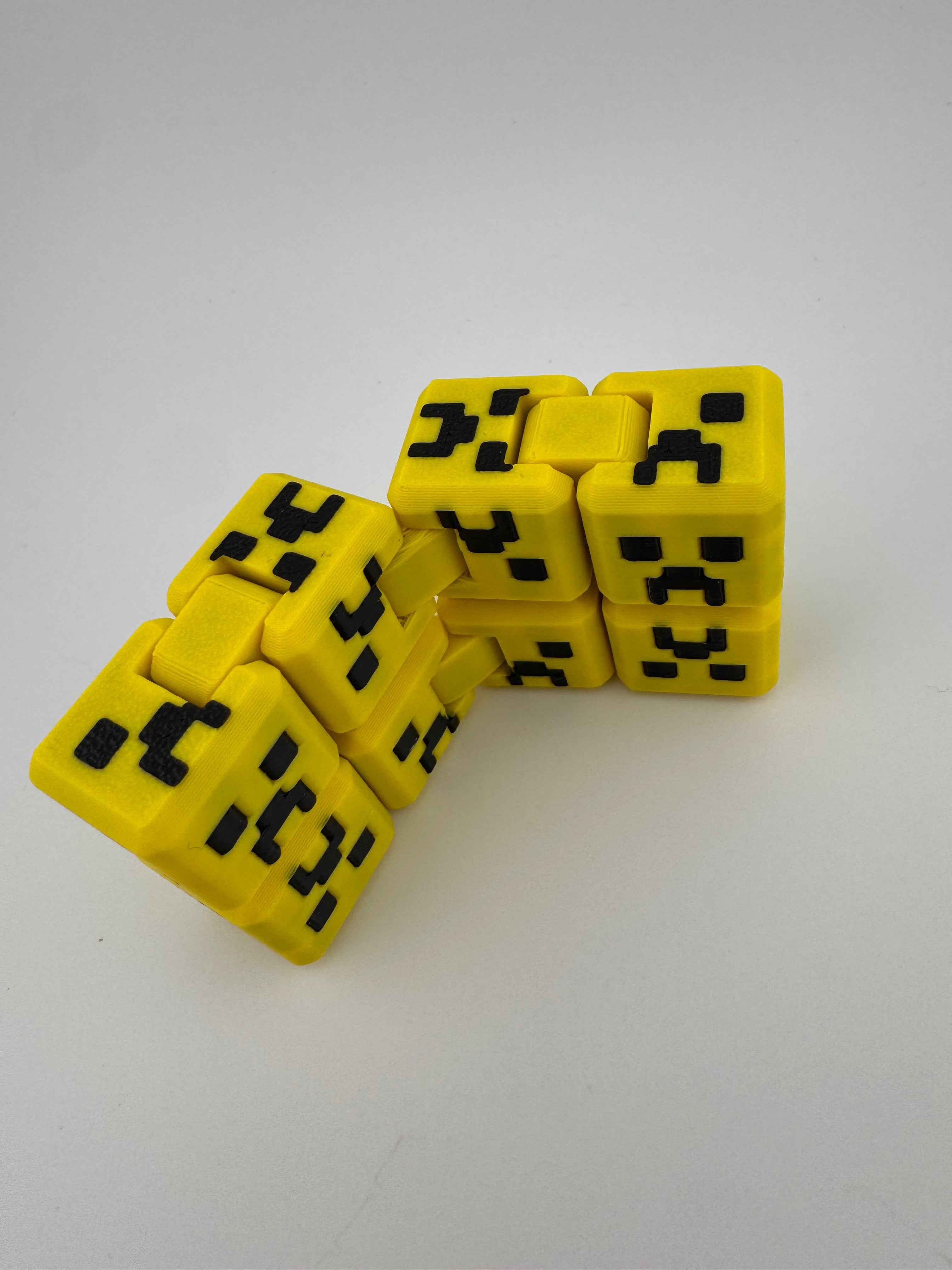 Minecraft inspired infinity cube - creeper style - Myth & Motion by The Braysdown Workshop