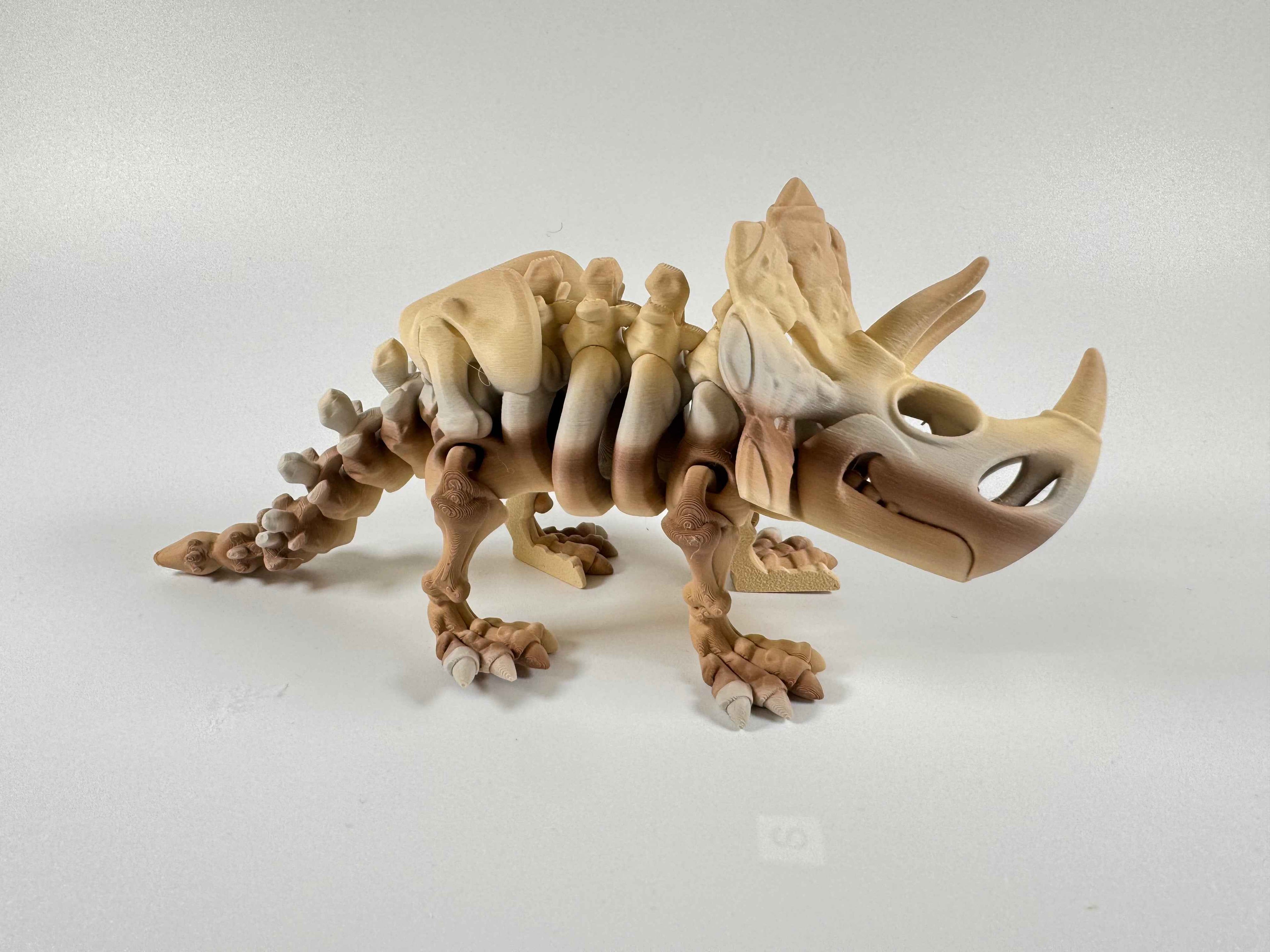 Fossil Dinosaur - Fantastic standing dinosaur, bring them back to life by collecting the whole collection - Myth & Motion by The Braysdown Workshop