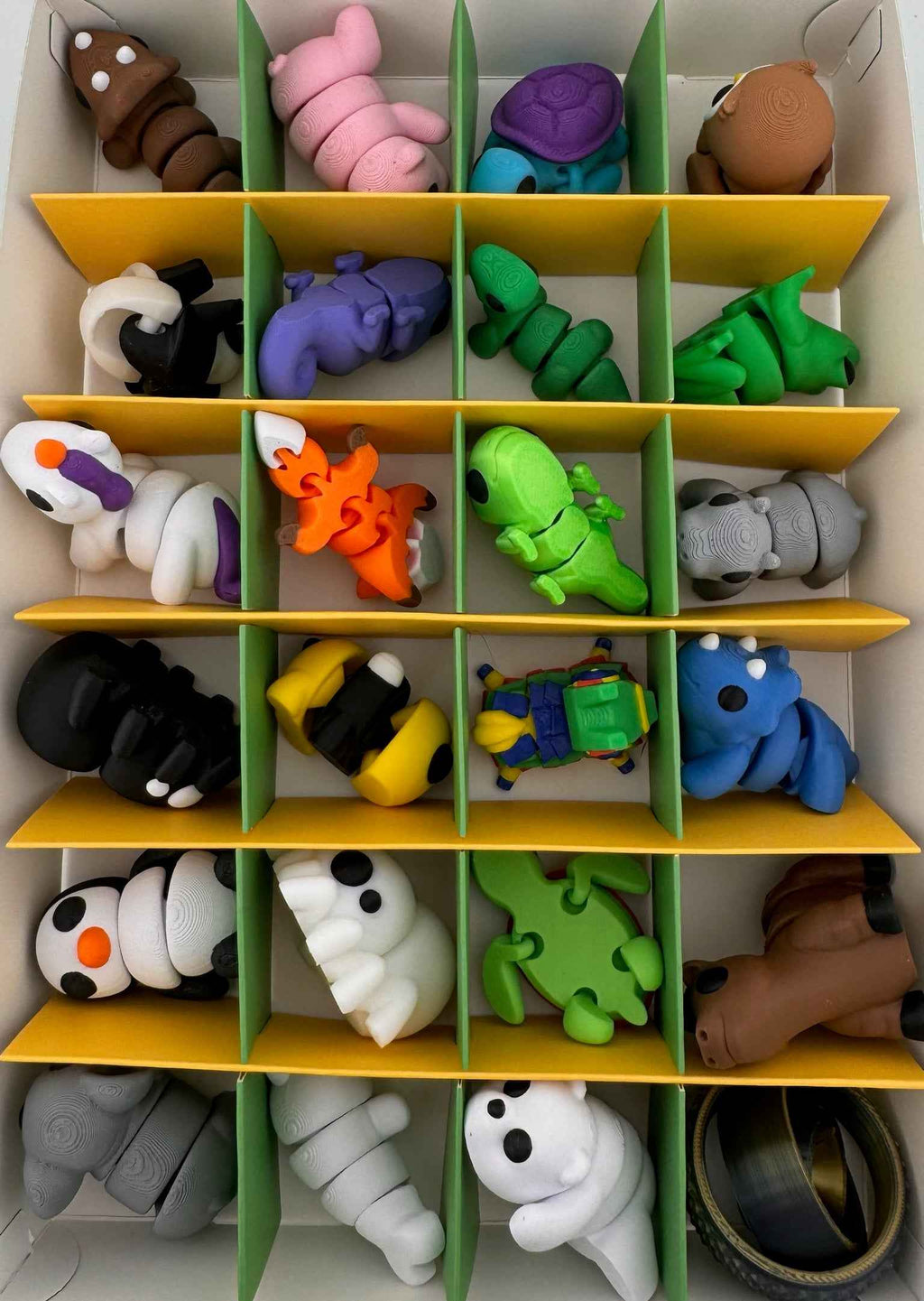 Small fidget advent calendar - 24 amazing fidgets, build up to Christmas with a new fidget every day! - Myth & Motion by The Braysdown Workshop