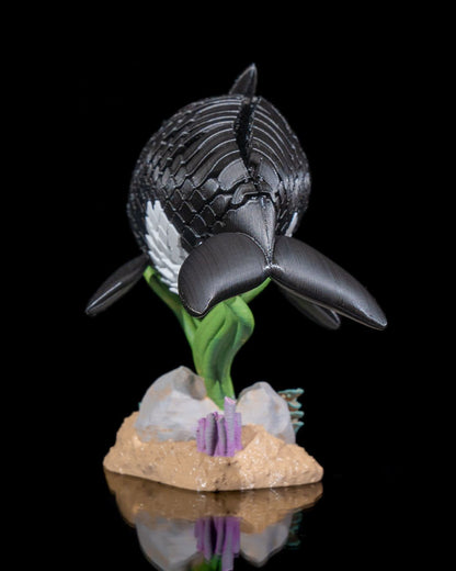 Flexi Oscar, The Orca whale fidget toy with stand