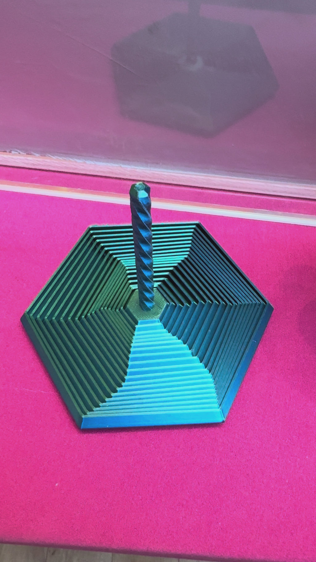 Hexagon fidget with handle