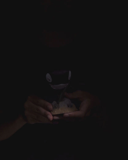 Flexi Oscar, The Orca whale fidget toy with stand